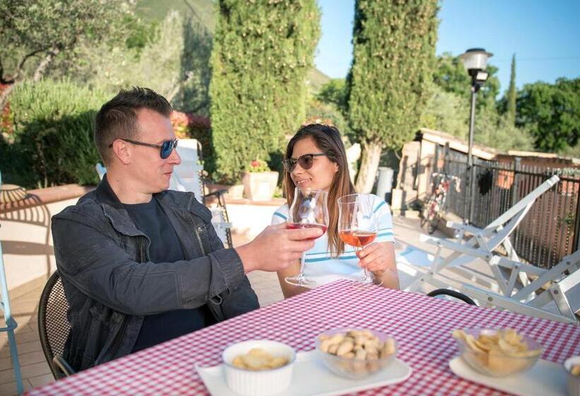 ベッドアンドブレックファースト L Agrifoglio Di Assisi Residenza Di Campagna