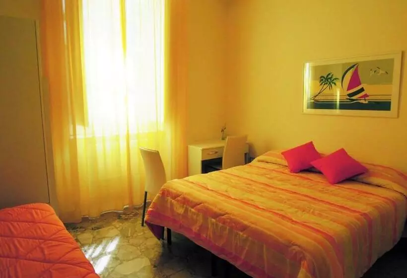 تختخواب و صبحانه Sole E Mare