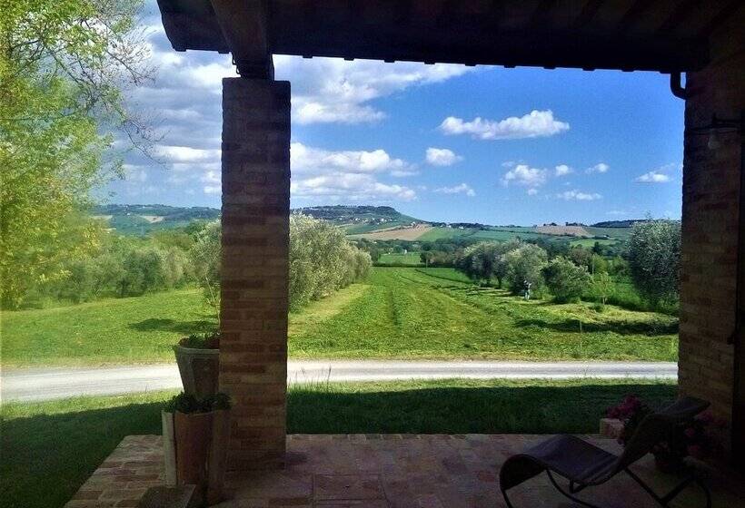 فندق ريفى Agriturismo Forestale Luti