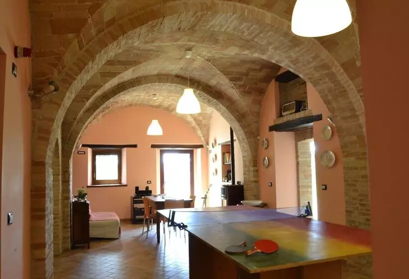 هتل روستایی Agriturismo Forestale Luti