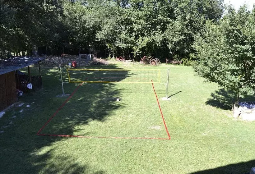 هتل روستایی Agriturismo Forestale Luti