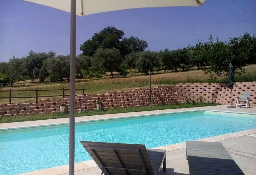 فندق ريفى Agriturismo Forestale Luti