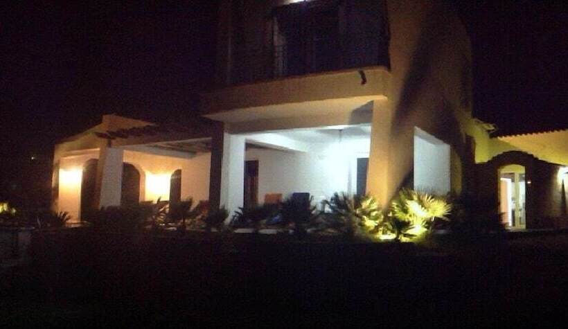 بنسيون Baglio La Giummara