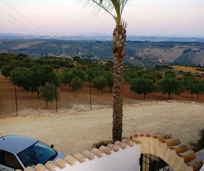 بنسيون Baglio La Giummara