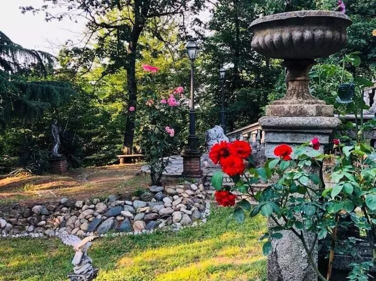 پانسیون Charme Of Villa Capannina