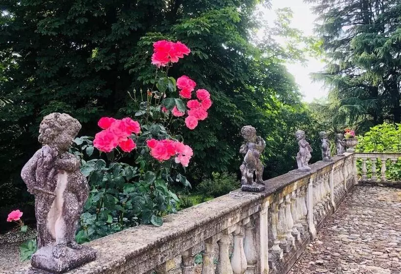 پانسیون Charme Of Villa Capannina