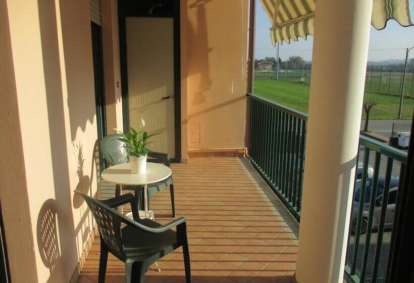 פנסיון La Casa Di Prosa