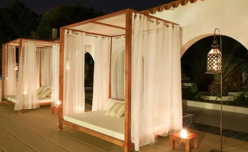 Apartamentos Sunset Oasis Ibiza Only Adults