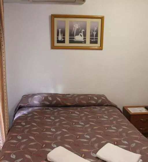 مسافرخانه Ab Pension Granada