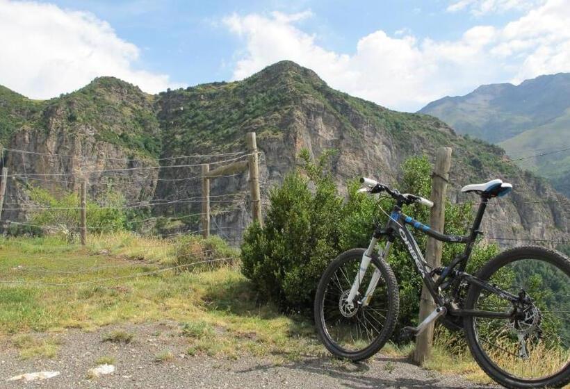 בית מלון כפרי Abadia Del Pirineo