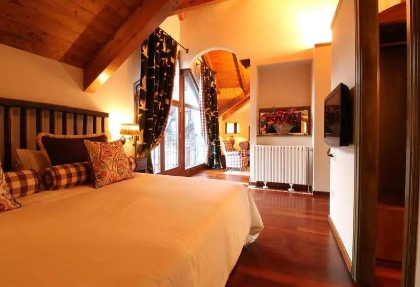 Отель Abadia Del Pirineo