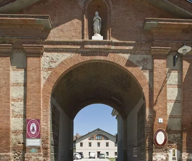 Отель Albergo La Corte Albertina