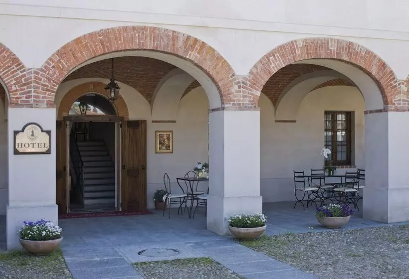 Отель Albergo La Corte Albertina