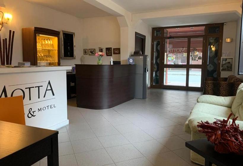 Szálloda Albergo M Motta