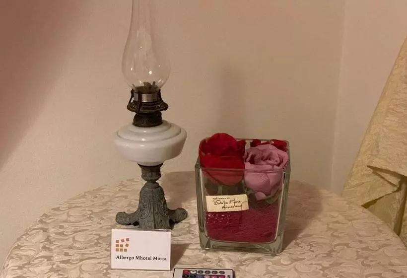 호텔 Albergo M Motta