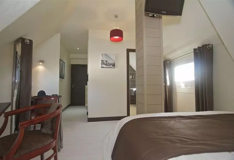ホテル Hôtel Ostrea & Sa Villa