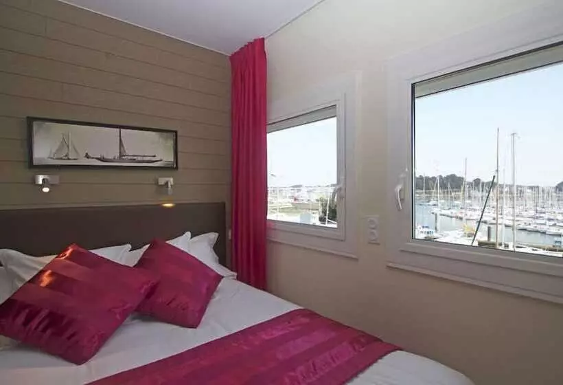 ホテル Hôtel Ostrea & Sa Villa