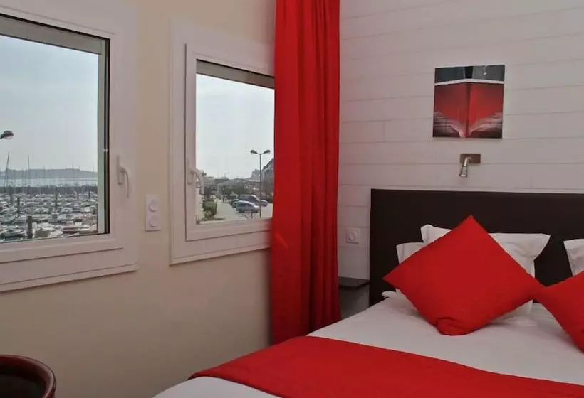 ホテル Hôtel Ostrea & Sa Villa