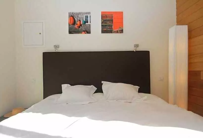 ホテル Hôtel Ostrea & Sa Villa