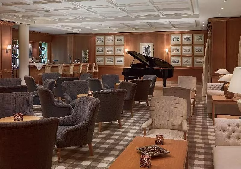 هتل Las Madrigueras Golf Resort & Spa  Adults Only