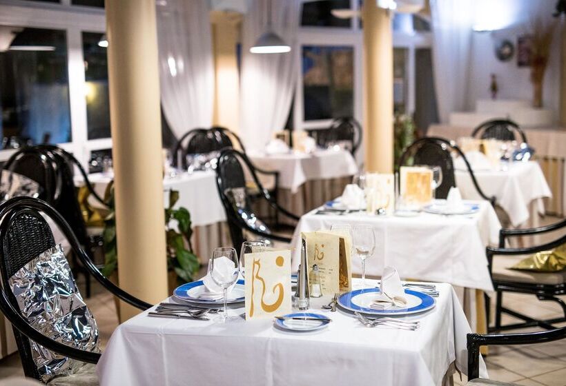 هتل Livvo Risco Del Gato Suites