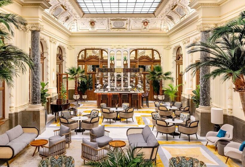 هتل NH Collection Prague Carlo Iv