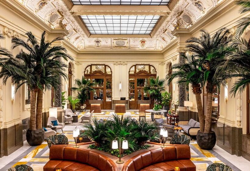 هتل NH Collection Prague Carlo Iv