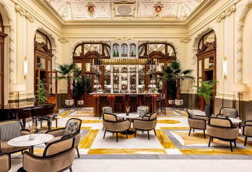 هتل NH Collection Prague Carlo Iv