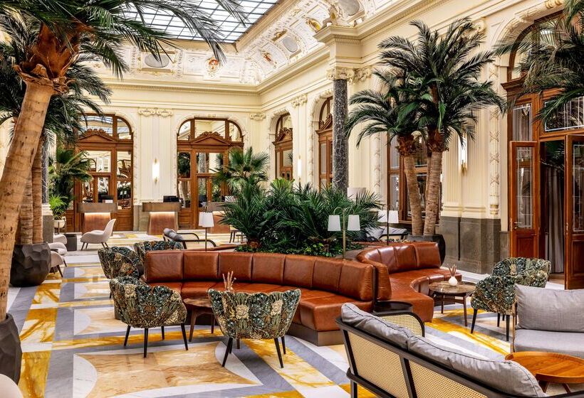 هتل NH Collection Prague Carlo Iv