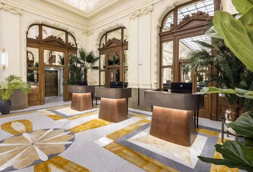 هتل NH Collection Prague Carlo Iv