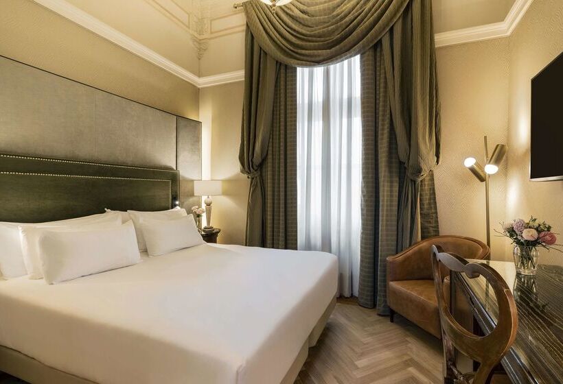 هتل NH Collection Prague Carlo Iv