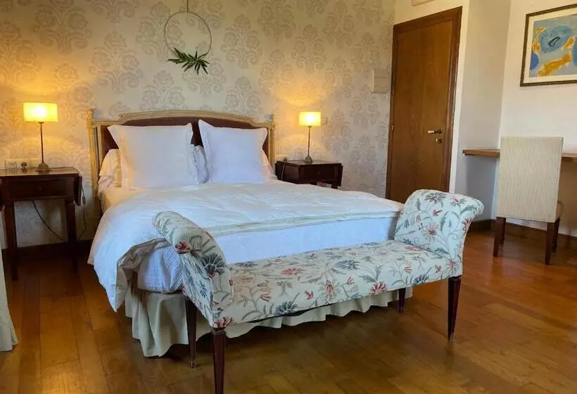 Сельский отель Rectoral De Cines