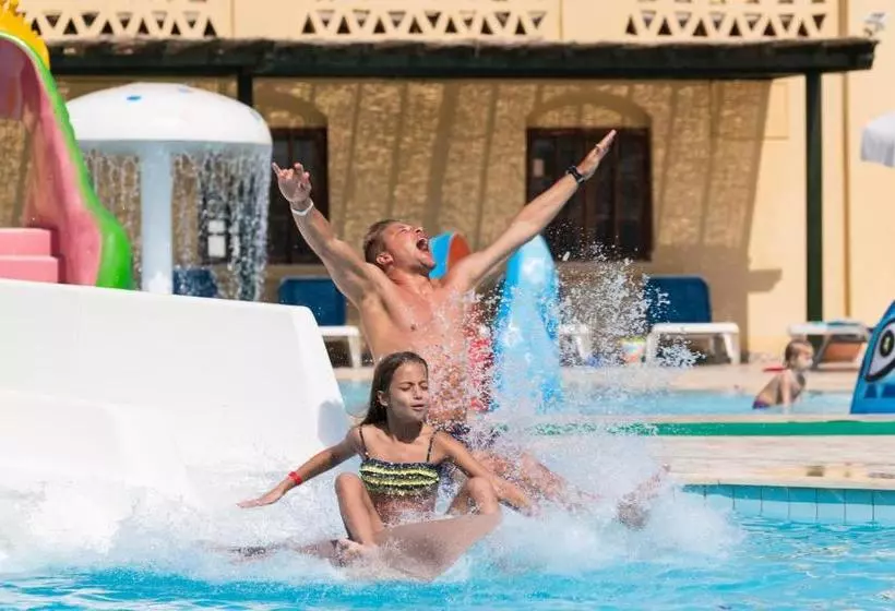 هتل The Three Corners Rihana Inn