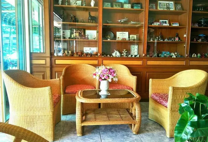 فندق Thepparat Lodge Krabi