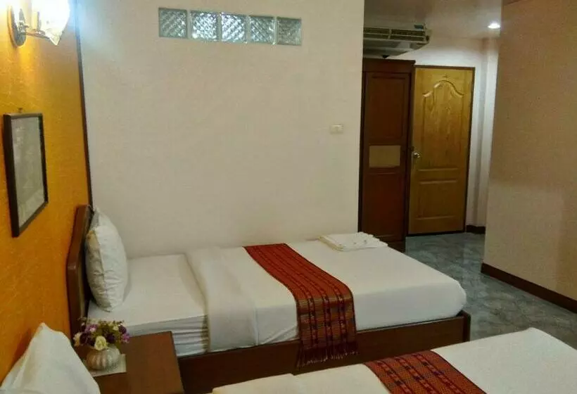 فندق Thepparat Lodge Krabi