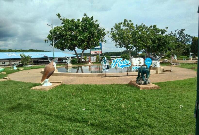 호텔 Thepparat Lodge Krabi