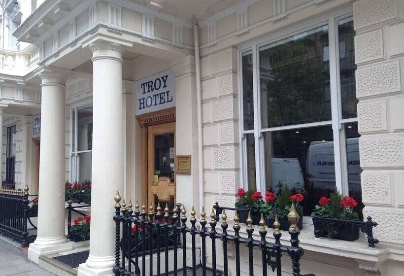 هتل Troy