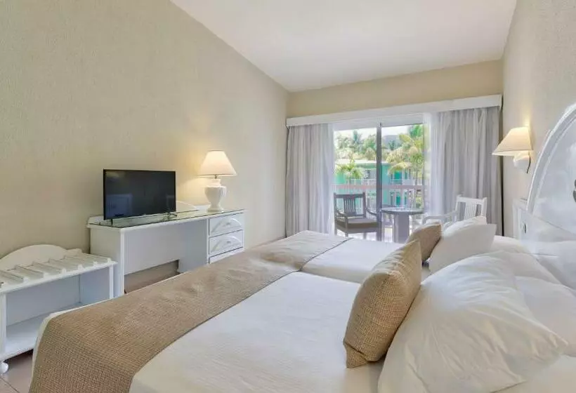 リゾートホテル Playabachata