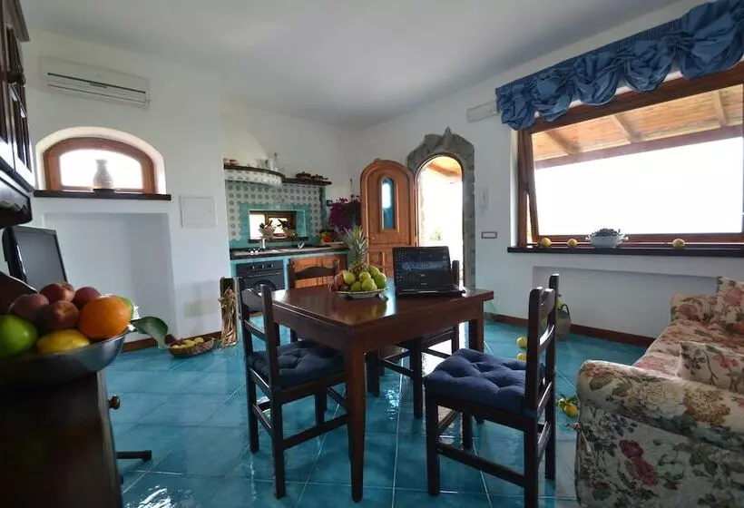 تختخواب و صبحانه Casa Amena