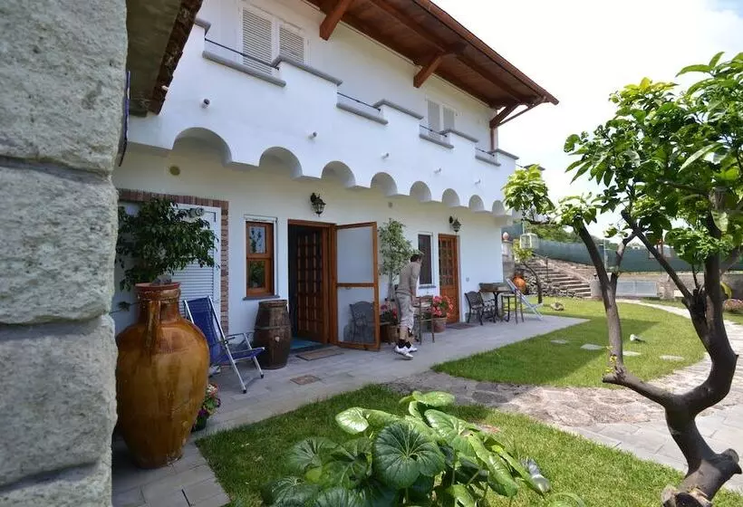 تختخواب و صبحانه Casa Amena