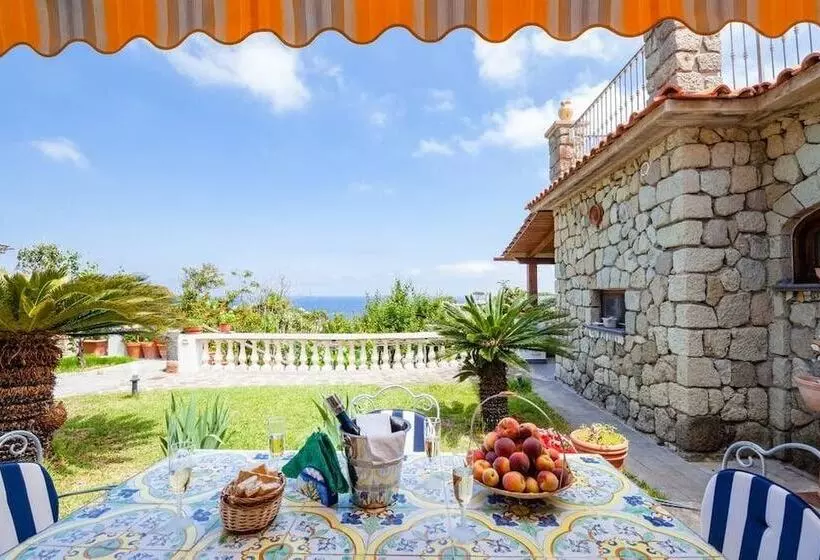 تختخواب و صبحانه Casa Amena