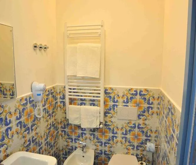 Aamiaismajoitus (B&B) Costa Blu