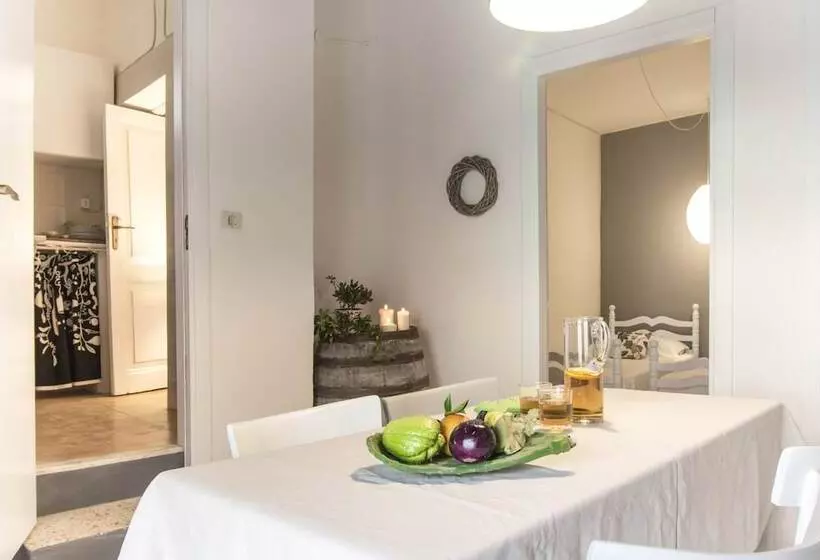 ベッドアンドブレックファースト I Dammusi