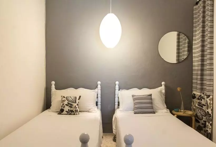 ベッドアンドブレックファースト I Dammusi