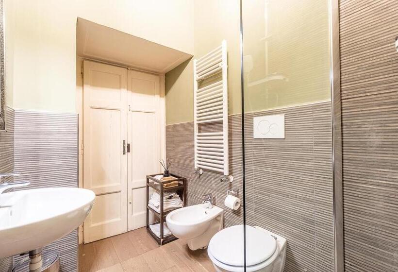 تختخواب و صبحانه Vittorio S Luxury