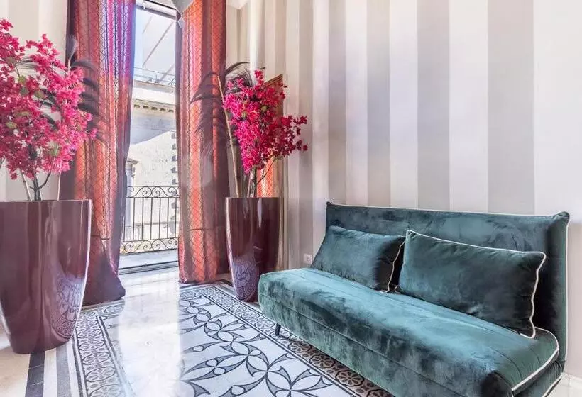 تختخواب و صبحانه Vittorio S Luxury