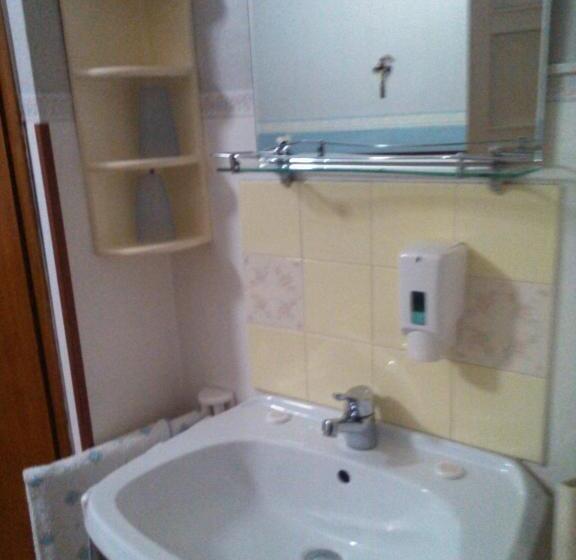 酒店 Pensione Santa Chiara Di Biancheri Katia