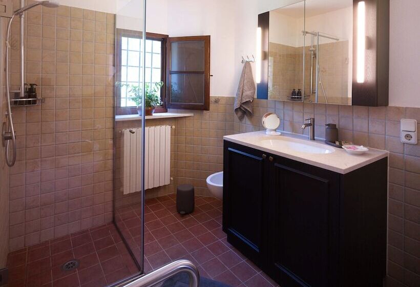 בית מלון כפרי Agriturismo Podere Cortilla