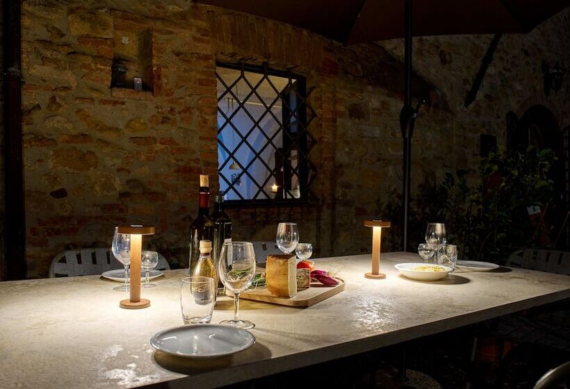 בית מלון כפרי Agriturismo Podere Cortilla