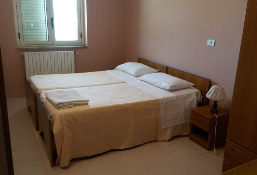 بنسيون La Pineta